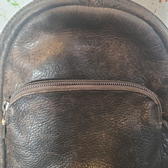 roots Small leather backpack Canada Made - Picture 2 of 7